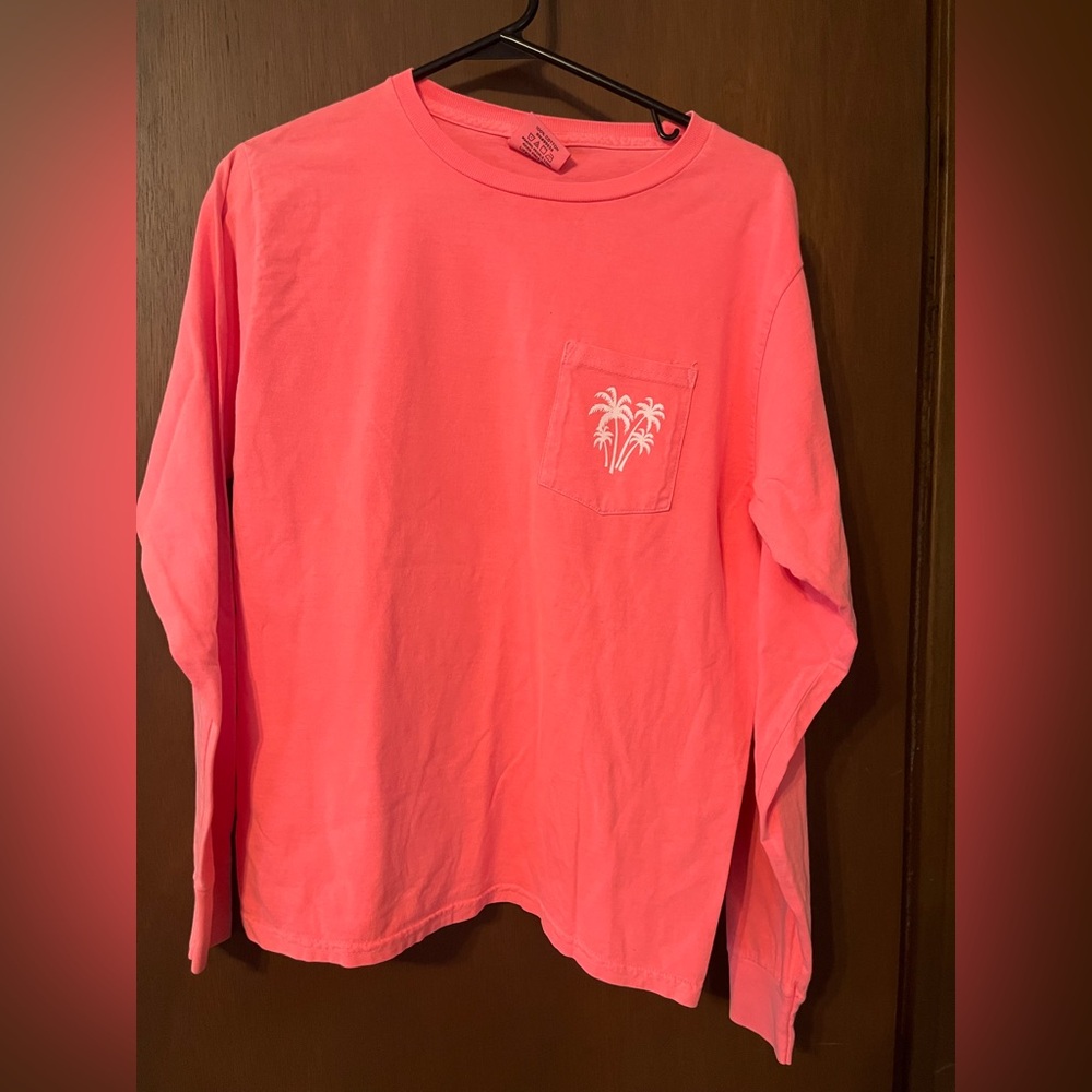 Women’s long sleeve